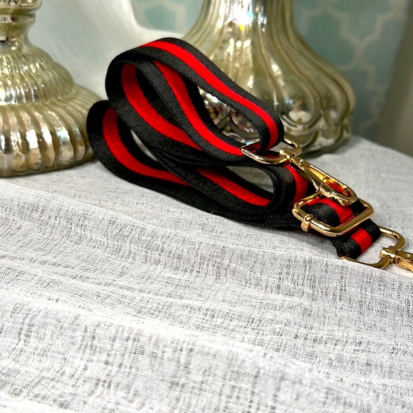 EXTENDABLE SHOULDER/CROSSBODY STRAP - Picture 5 of 7